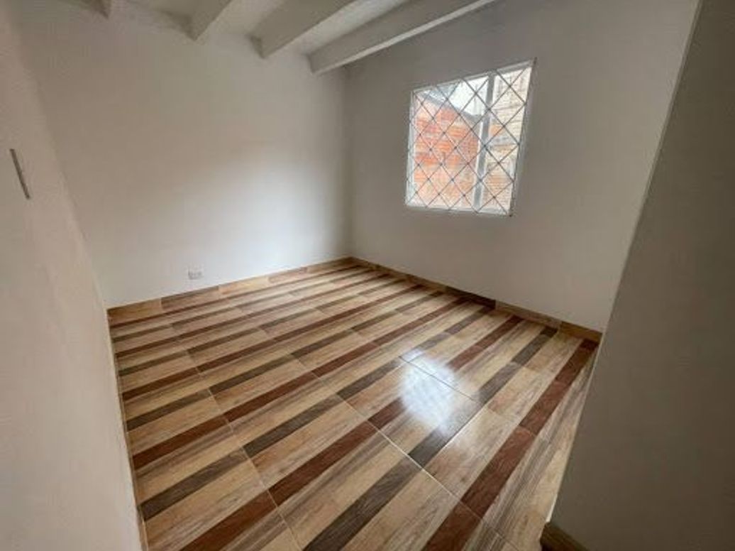 Casa de 4 alcobas en venta en Villas De Granada, Bogotá, 94 m² · foto 10 de 20