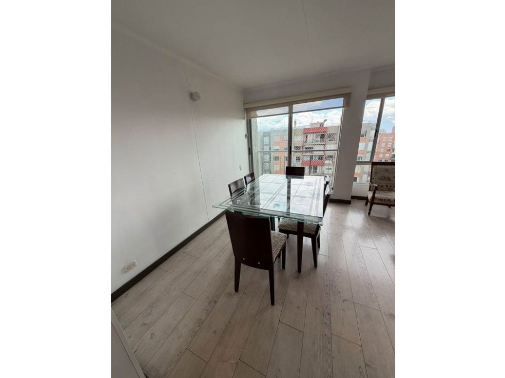 Apartamento de 3 alcobas en venta en Hayuelos, Bogotá, 82 m² · foto 8 de 20