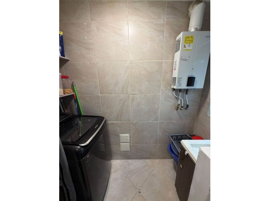 Apartamento de 3 alcobas en venta en Hayuelos, Bogotá, 82 m² · foto 16 de 20