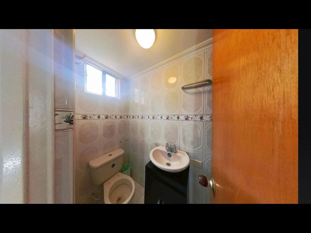 Casa de 4 alcobas en venta en Timiza, Bogotá, 61 m² · foto 9 de 20