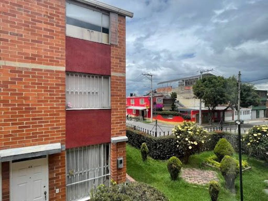 Casa de 4 alcobas en venta en Castilla, Bogotá, 68 m² · foto 13 de 20