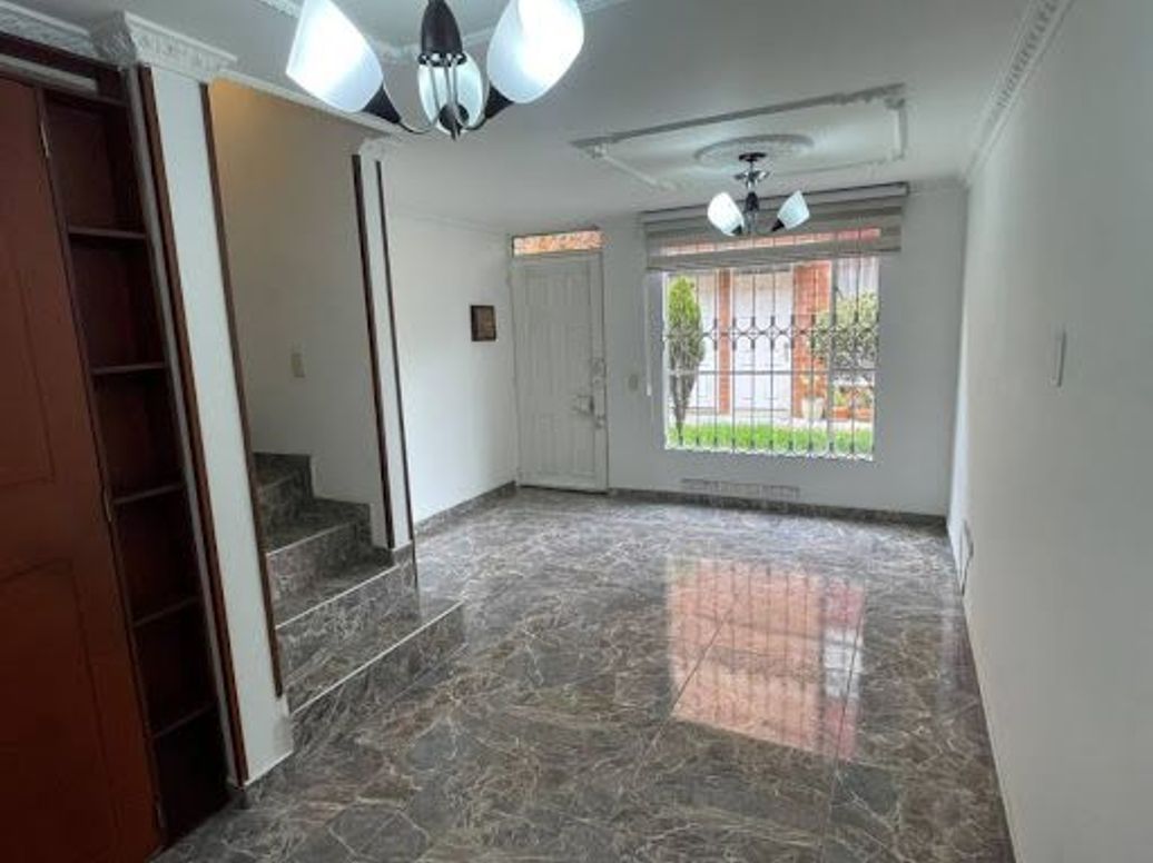 Casa de 4 alcobas en venta en Castilla, Bogotá, 68 m² · foto 12 de 20