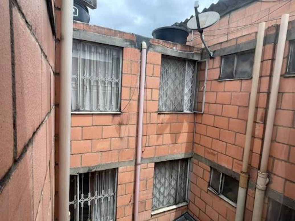 Casa de 4 alcobas en venta en Castilla, Bogotá, 68 m² · foto 16 de 20