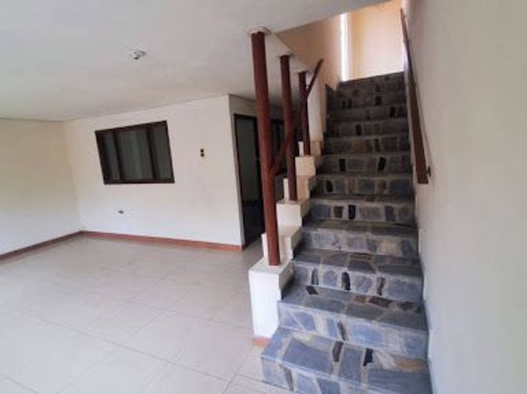 Casa de 5 alcobas en venta en Olarte, Bogotá, 90 m² · foto 13 de 20