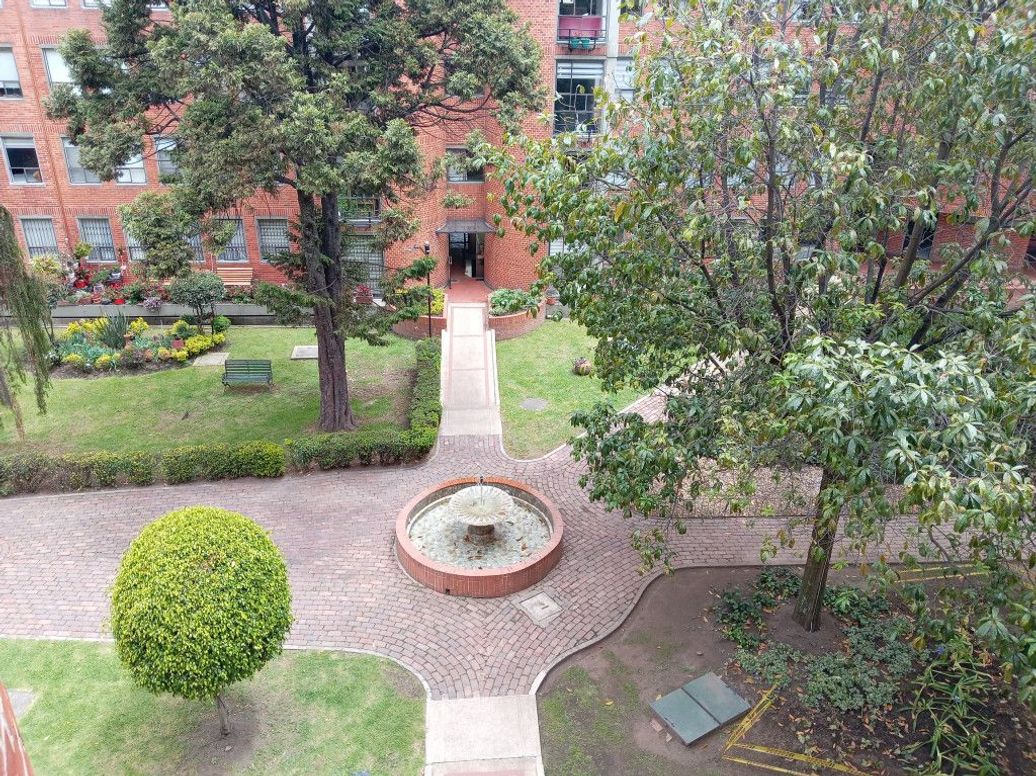 Apartamento de 3 alcobas en venta en La Castellana, Bogotá, 88 m² · foto 7 de 20