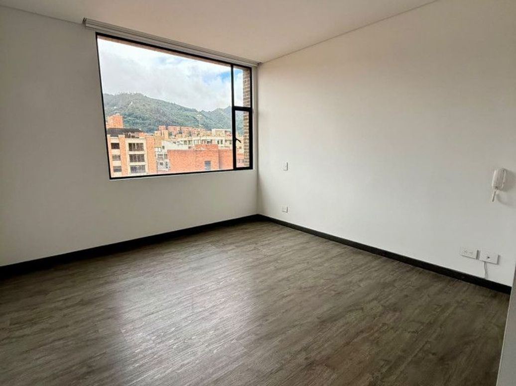 Apartamento de 3 alcobas en arriendo en La Carolina, Bogotá, 160 m² · foto 6 de 20