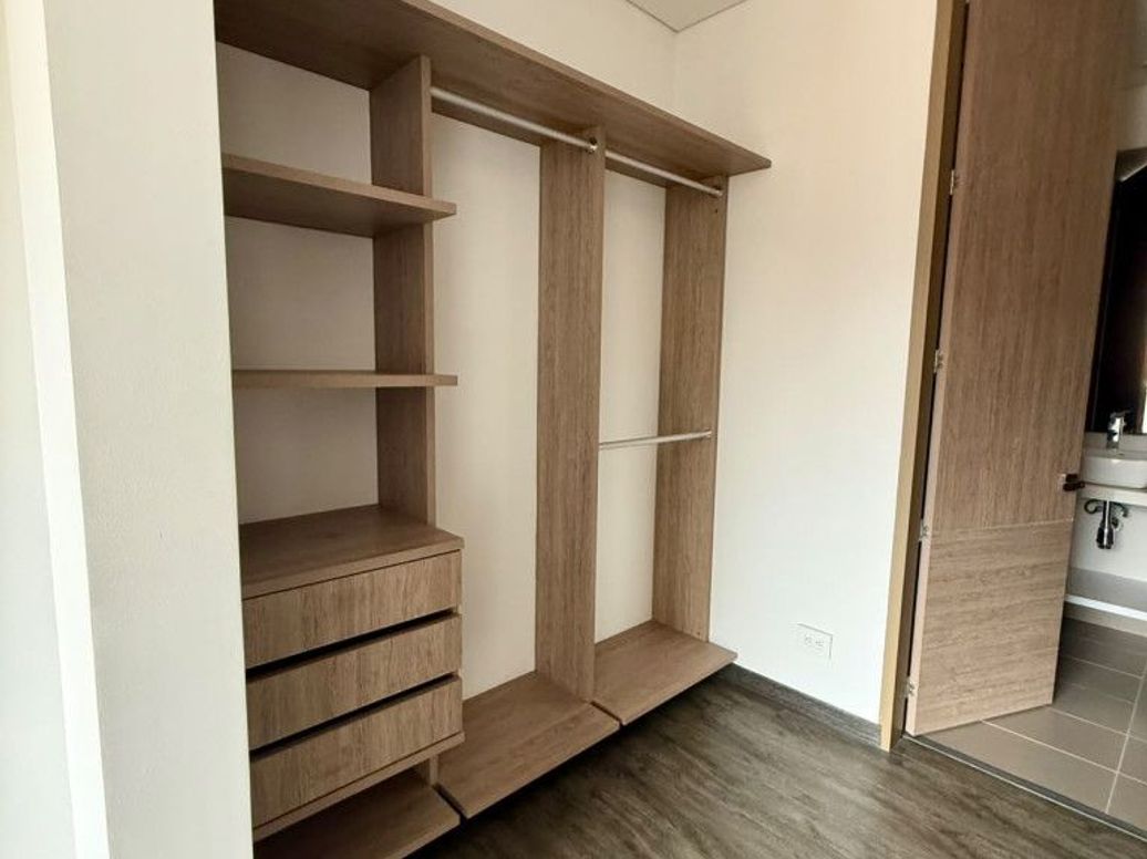 Apartamento de 3 alcobas en arriendo en La Carolina, Bogotá, 160 m² · foto 14 de 20
