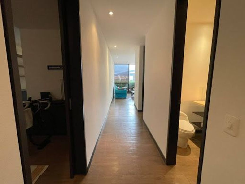 Apartamento de 3 alcobas en venta en Rincon Del Chicó, Bogotá, 133 m² · foto 2 de 20