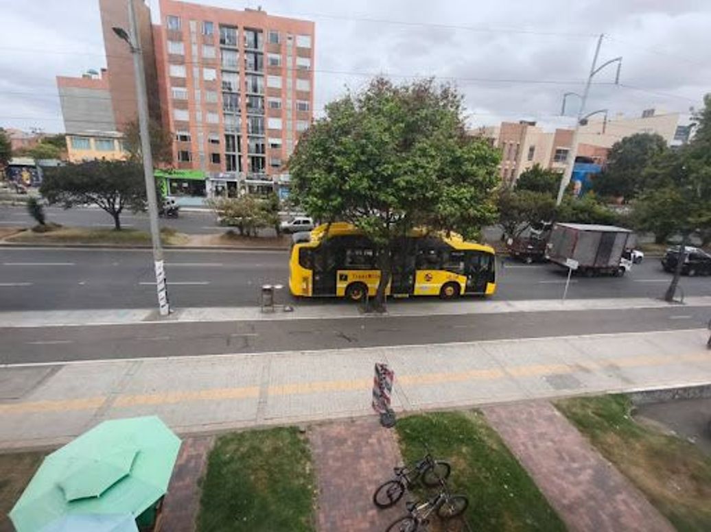 Casa de 3 alcobas en venta en Costa Azul, Bogotá, 108 m² · foto 2 de 20