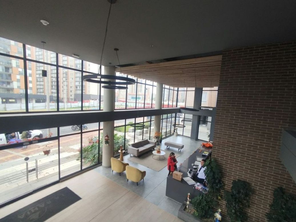 Apartamento de 3 alcobas en venta en La Felicidad, Bogotá, 88 m² · foto 2 de 20