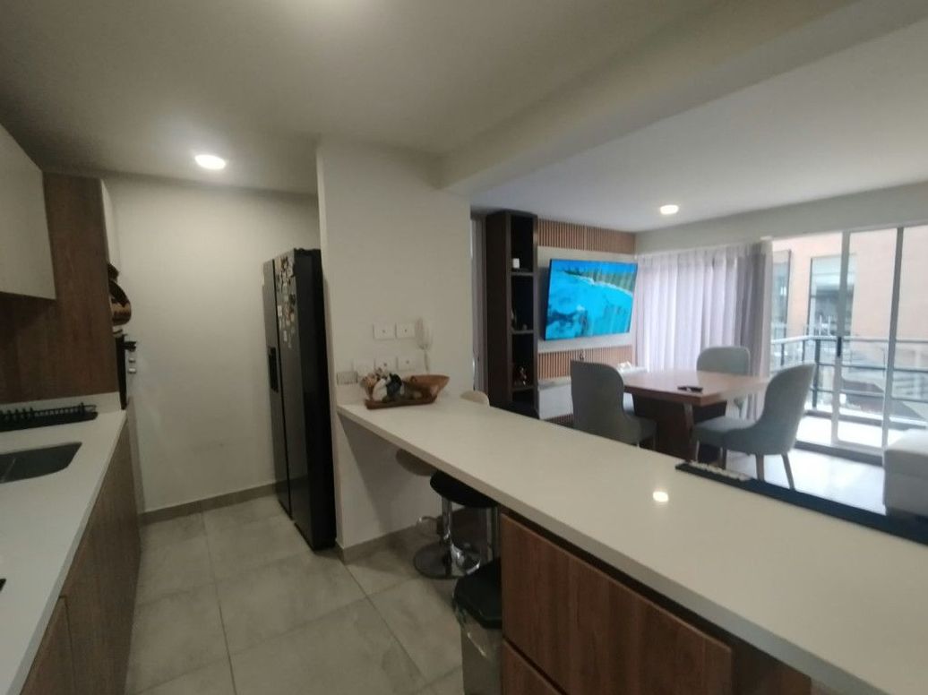 Apartamento de 3 alcobas en venta en La Felicidad, Bogotá, 88 m² · foto 6 de 20