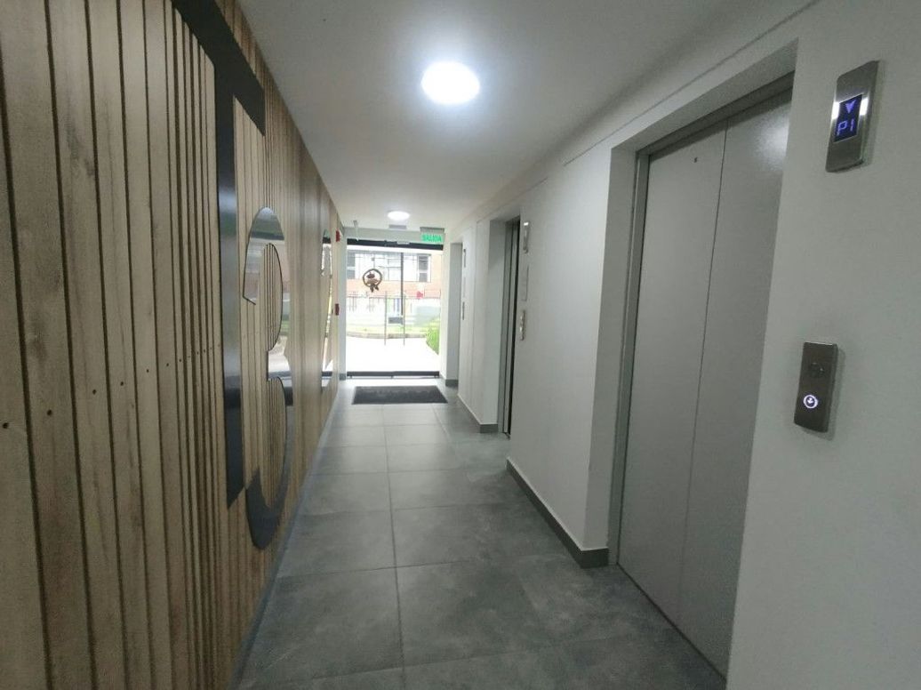 Apartamento de 3 alcobas en venta en La Felicidad, Bogotá, 88 m² · foto 3 de 20
