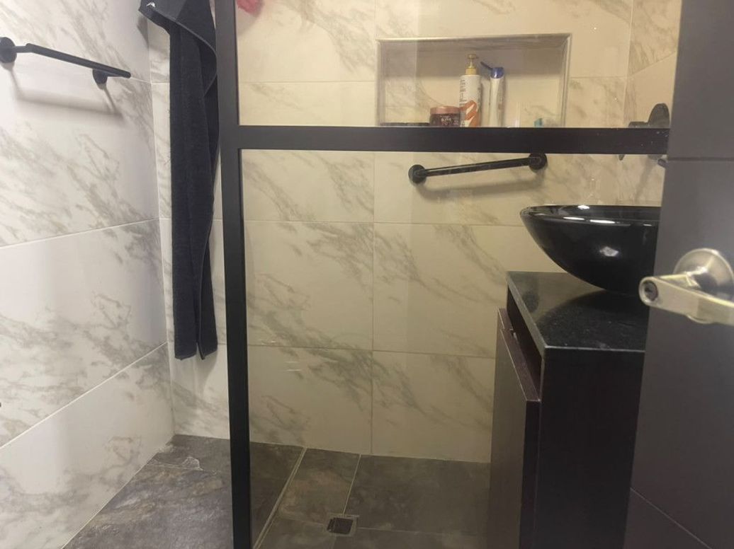 Casa de 7 alcobas en venta en Libertador, Bogotá, 230 m² · foto 7 de 20