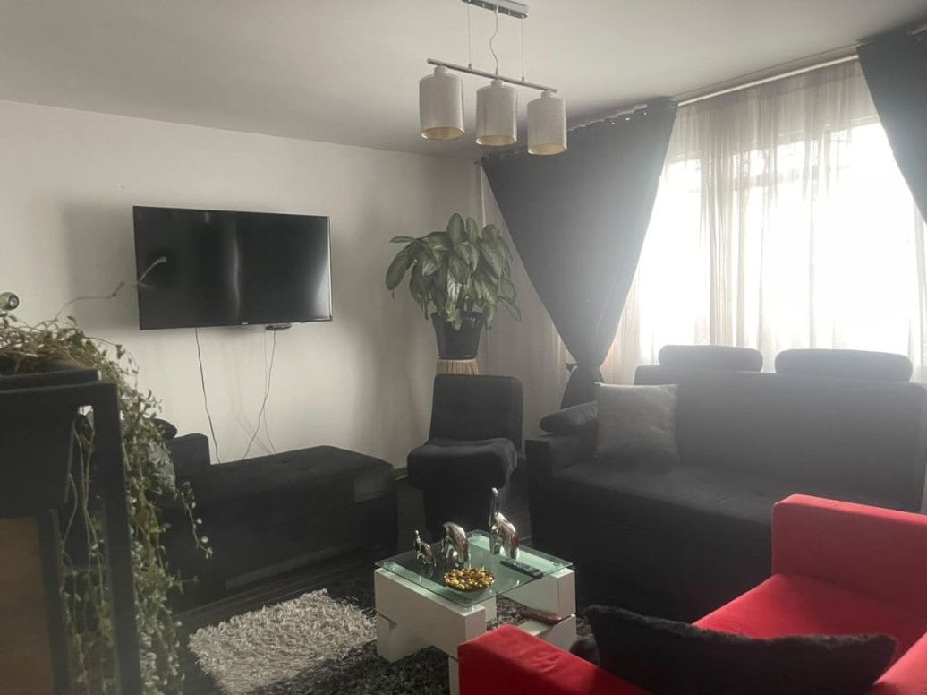 Casa de 7 alcobas en venta en Libertador, Bogotá, 230 m² · foto 15 de 20