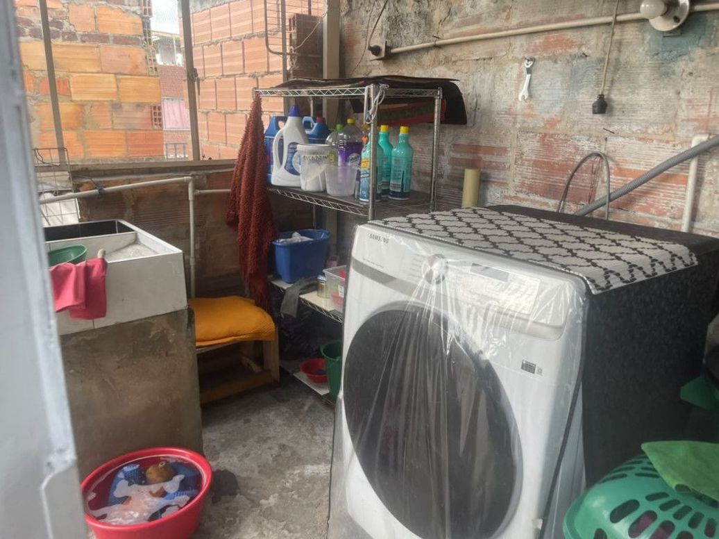 Casa de 7 alcobas en venta en Libertador, Bogotá, 230 m² · foto 19 de 20
