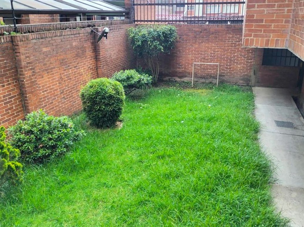 Apartamento de 2 alcobas en venta en Cedritos, Bogotá, 68 m² · foto 16 de 20