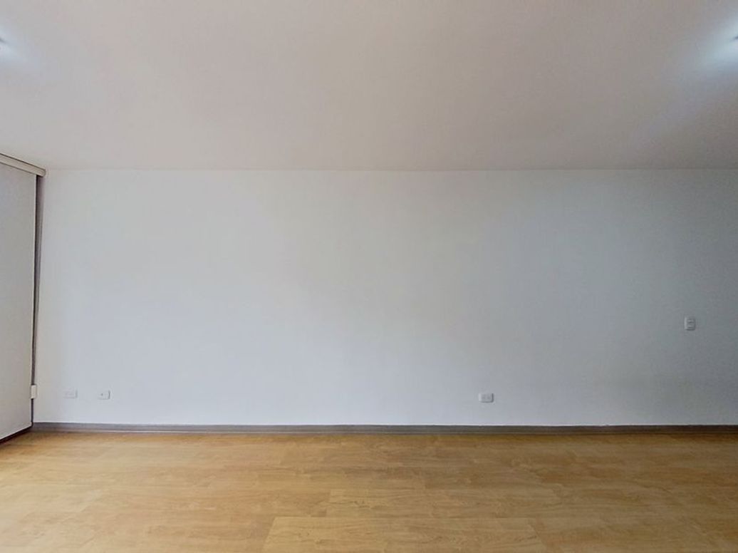 Apartamento de 3 alcobas en venta en Campo Alegre, Bogotá, 61 m² · foto 9 de 20
