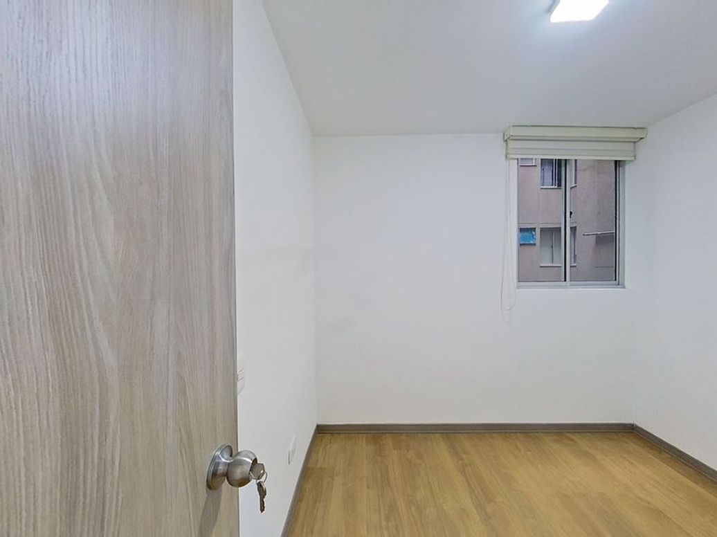 Apartamento de 3 alcobas en venta en Campo Alegre, Bogotá, 61 m² · foto 16 de 20
