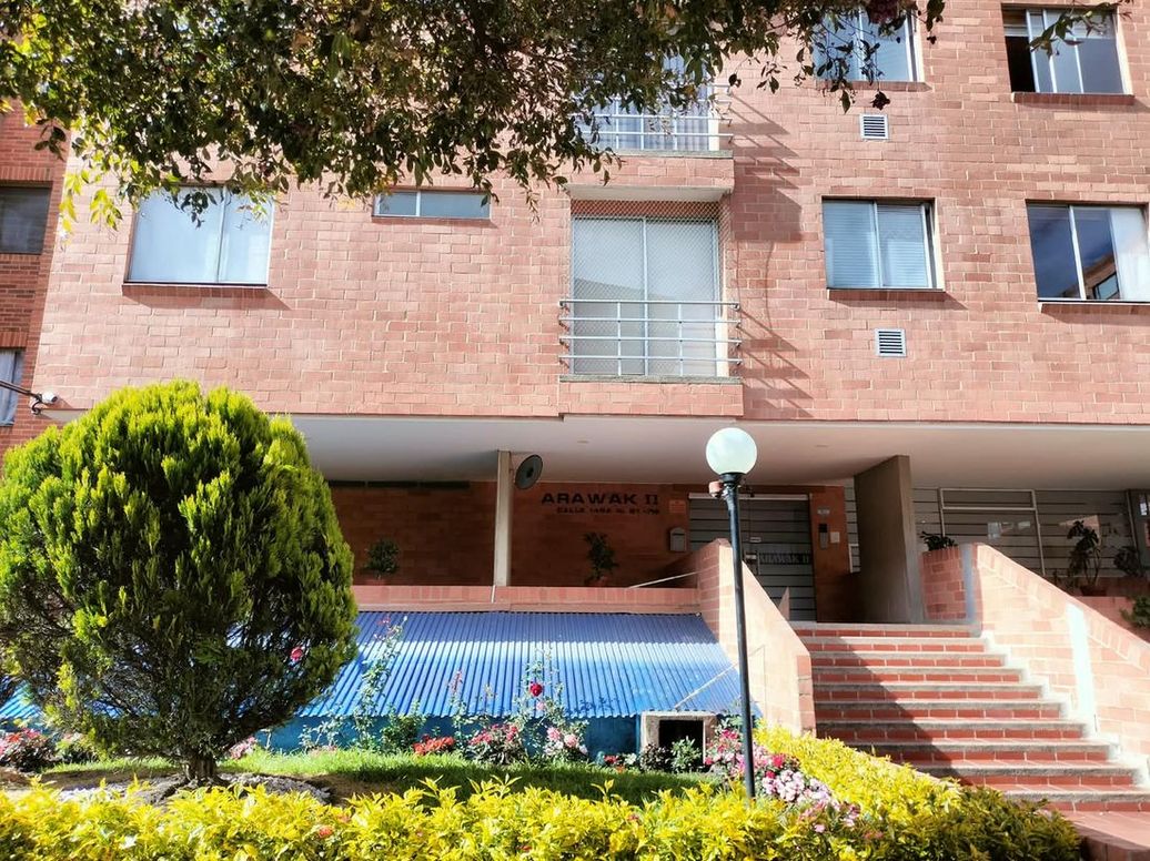 Apartamento de 1 alcoba en venta en Los Cedritos, Bogotá, 40 m² · foto 18 de 20