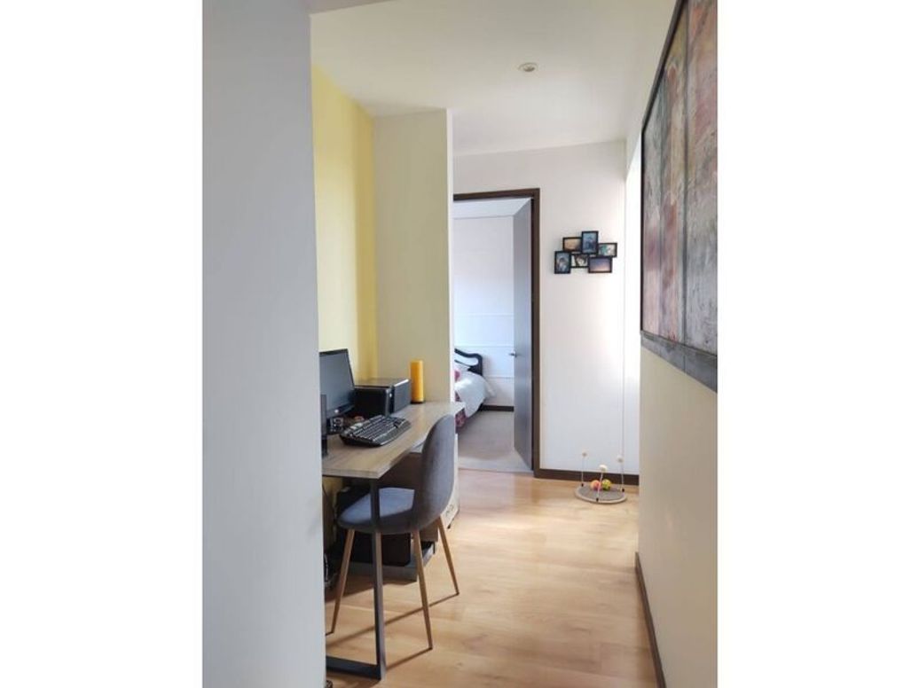Apartamento de 3 alcobas en arriendo en San Antonio Nor - Occidental, Bogotá, 86 m² · foto 4 de 18