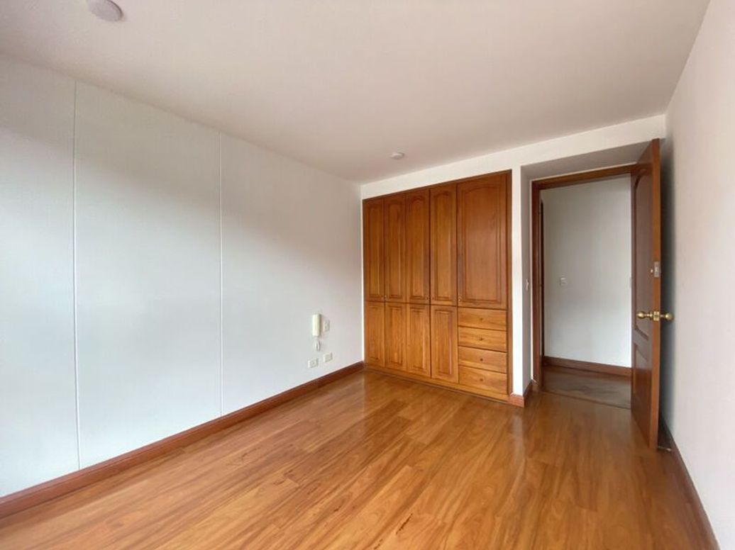Apartamento de 1 alcoba en arriendo en Chicó Norte, Bogotá, 45 m² · foto 13 de 17