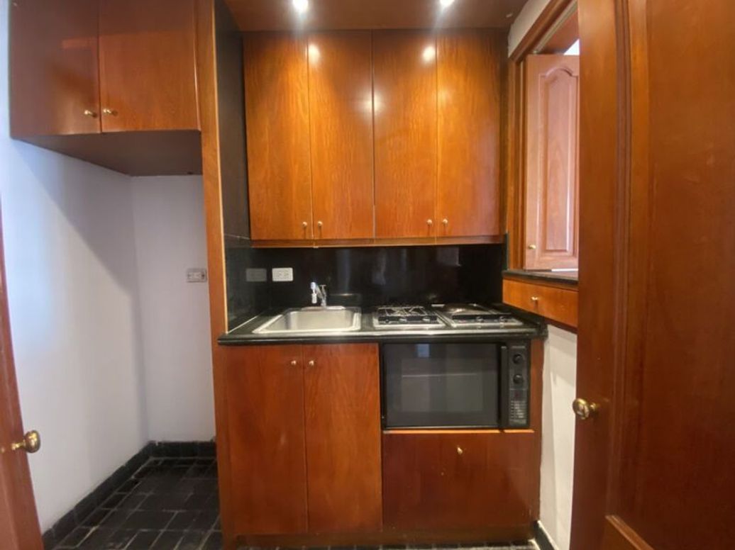 Apartamento de 1 alcoba en arriendo en Chicó Norte, Bogotá, 45 m² · foto 3 de 17
