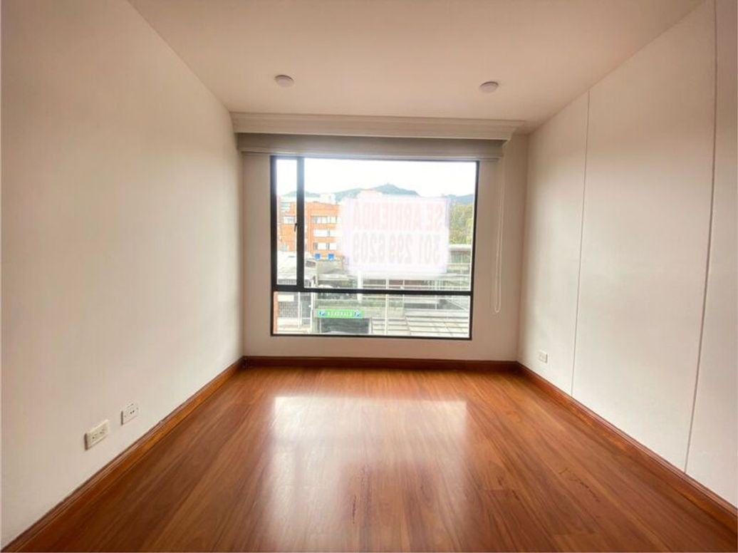 Apartamento de 1 alcoba en arriendo en Chicó Norte, Bogotá, 45 m² · foto 10 de 17