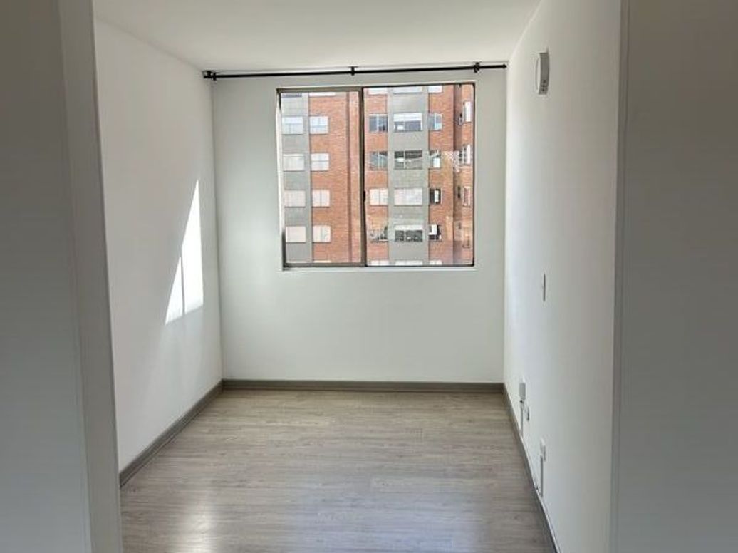 Apartamento de 3 alcobas en venta en Villas Del Mediterraneo, Bogotá, 89 m² · foto 2 de 7