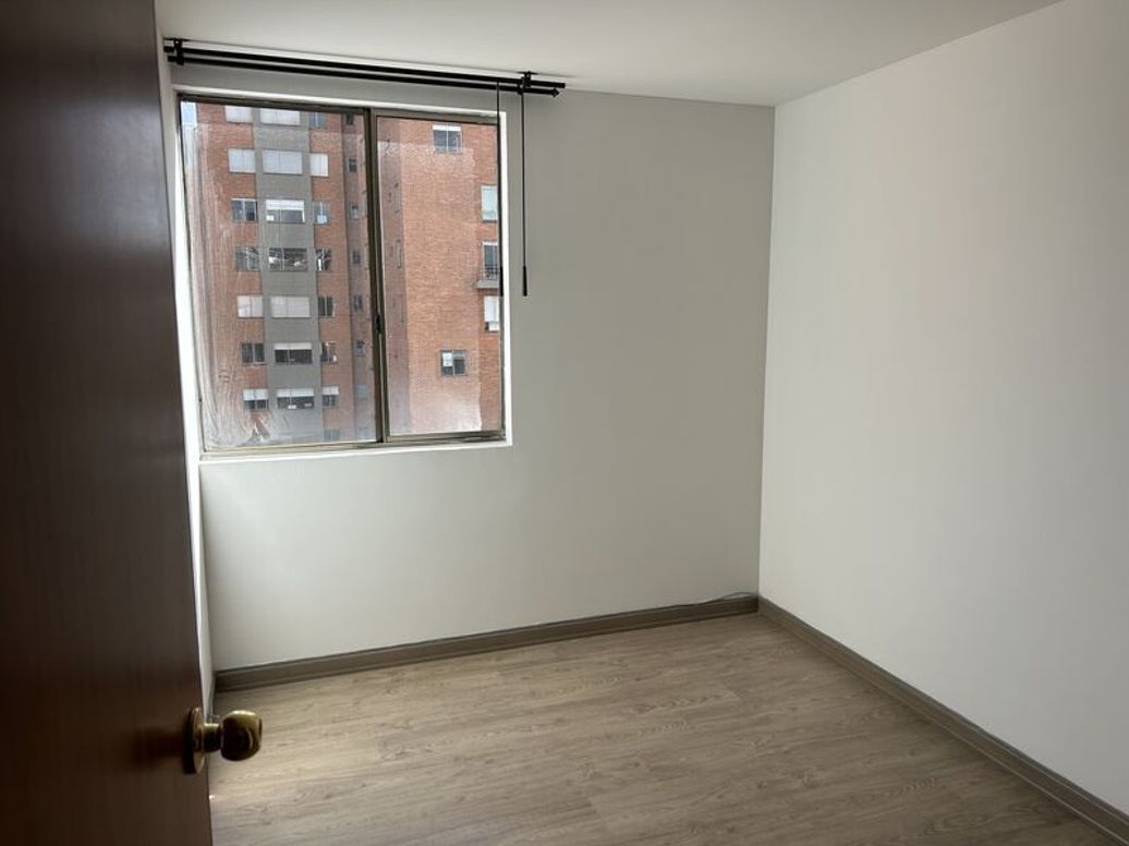 Apartamento de 3 alcobas en venta en Villas Del Mediterraneo, Bogotá, 89 m² · foto 4 de 7