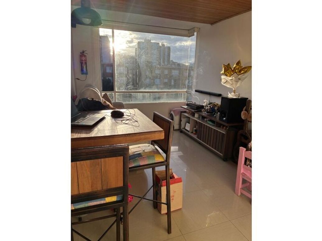 Apartamento de 3 alcobas en venta en Gilmar, Bogotá, 48 m² · foto 3 de 20