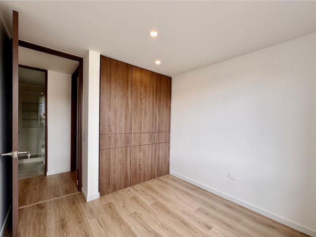 Apartamento de 3 alcobas en venta en San Antonio Nor - Occidental, Bogotá, 96 m² · foto 13 de 20