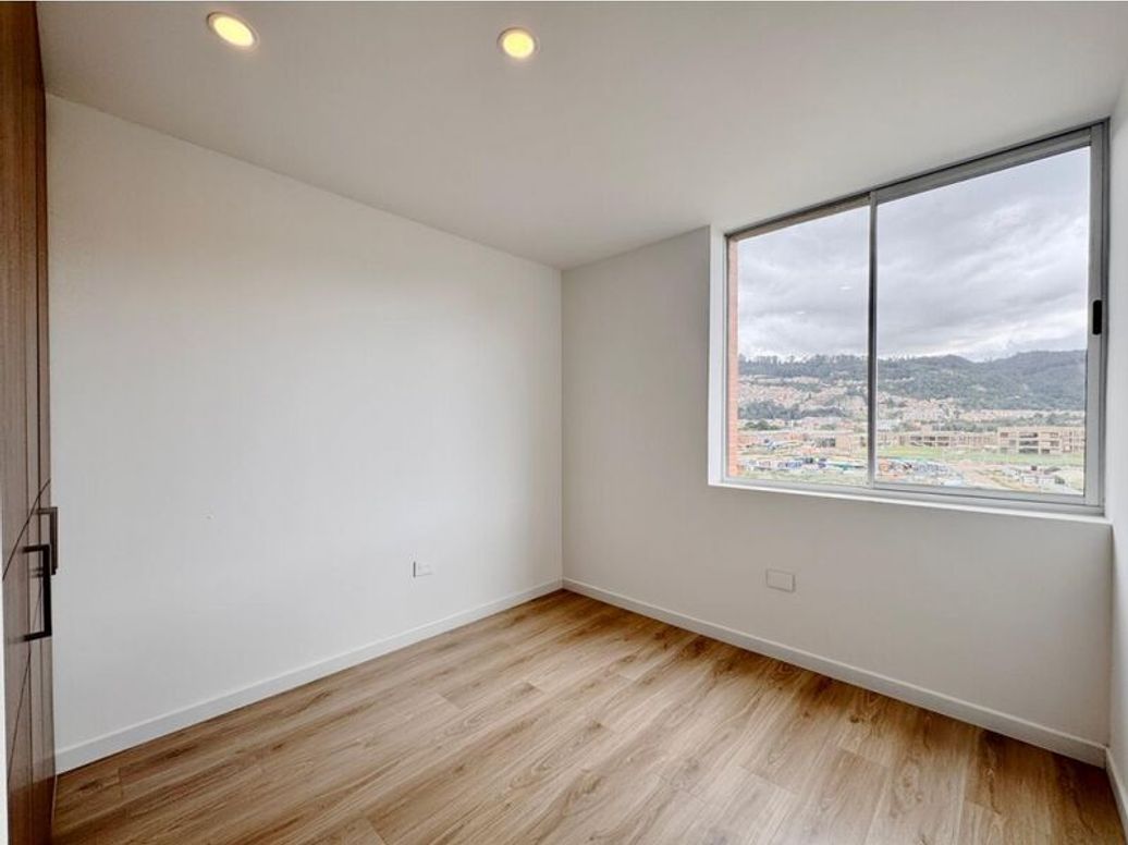Apartamento de 3 alcobas en venta en San Antonio Nor - Occidental, Bogotá, 96 m² · foto 11 de 20