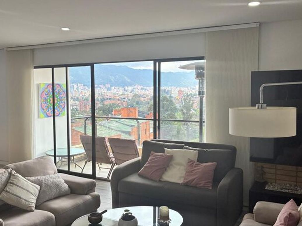 Apartamento de 3 alcobas en venta en Ub. Cordoba Niza, Bogotá, 130 m² · foto 5 de 13