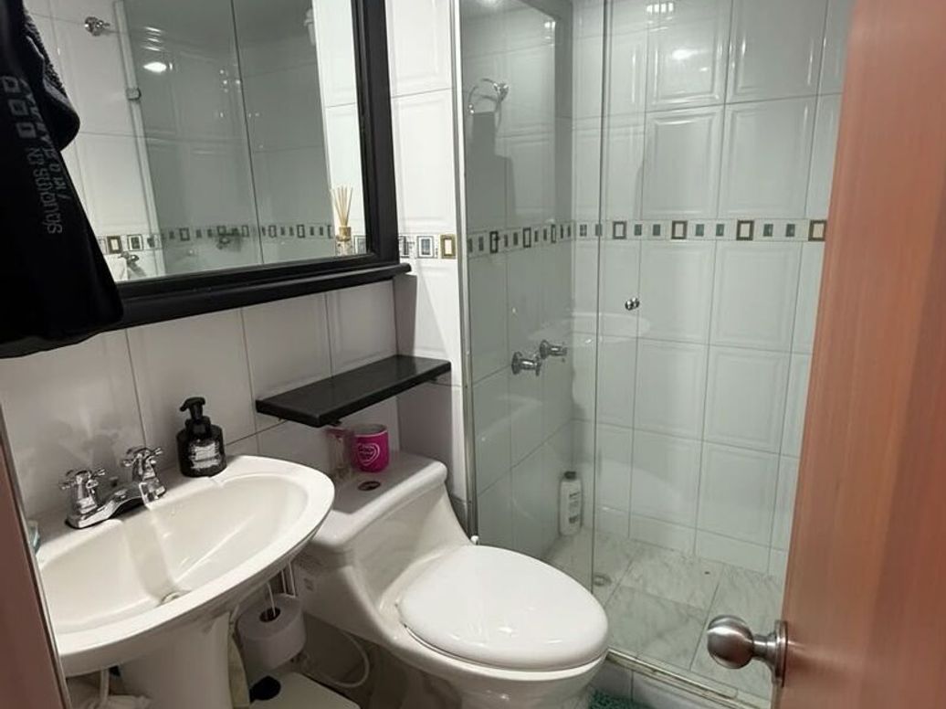 Apartamento de 4 alcobas en venta en Mazurén, Bogotá, 106 m² · foto 17 de 18