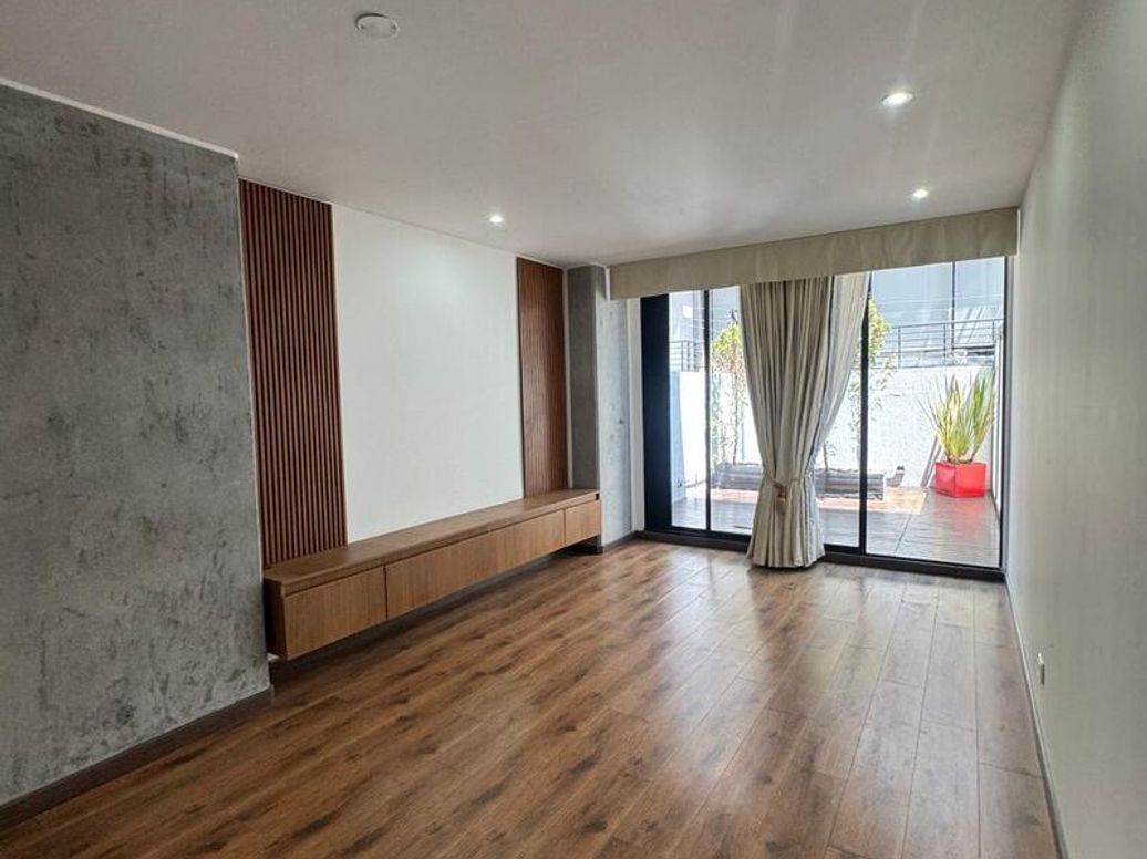 Apartamento de 1 alcoba en arriendo en Santa Barbara Central, Bogotá, 70 m² · foto 7 de 9