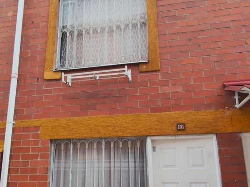 Casa de 4 alcobas en venta en Ub. Renania, Bogotá, 71 m² · foto 2 de 20