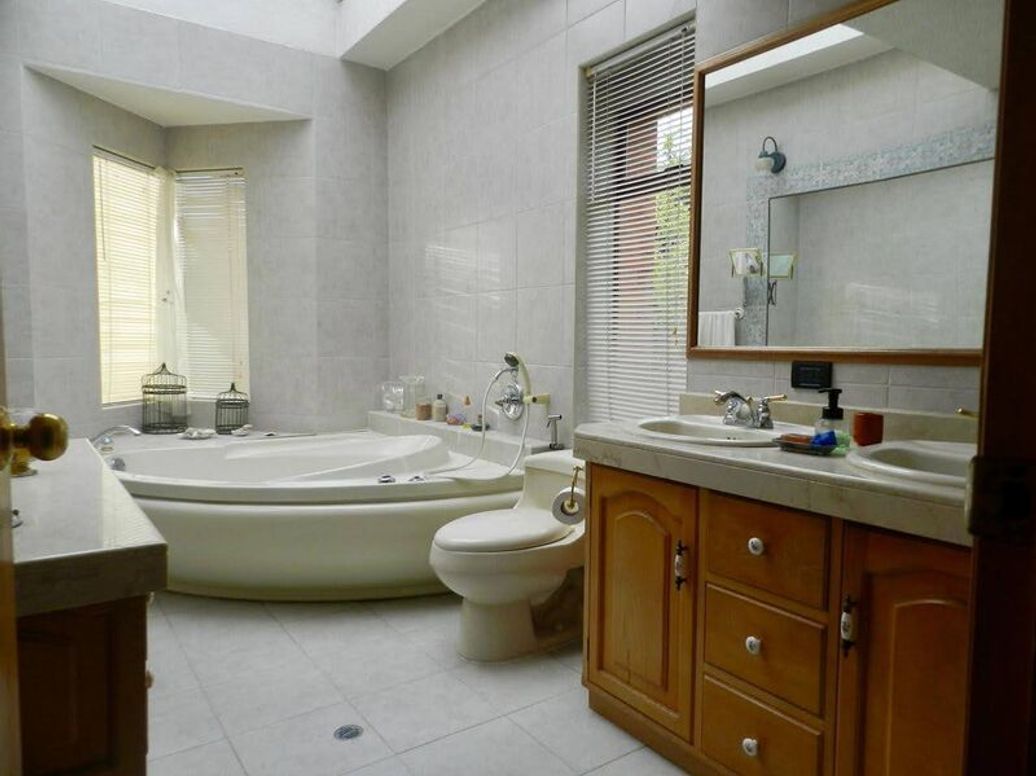 Casa de 4 alcobas en venta en Bogotá, Bogotá, 520 m² · foto 2 de 20