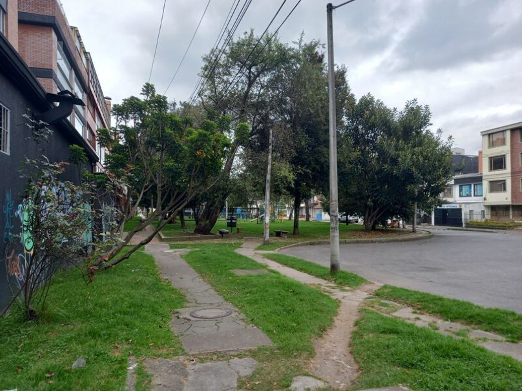 Apartamento de 3 alcobas en venta en Verbenal, Bogotá, 80 m² · foto 2 de 15