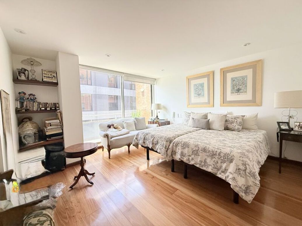 Apartamento de 2 alcobas en venta en Chico, Bogotá, 131 m² · foto 12 de 20