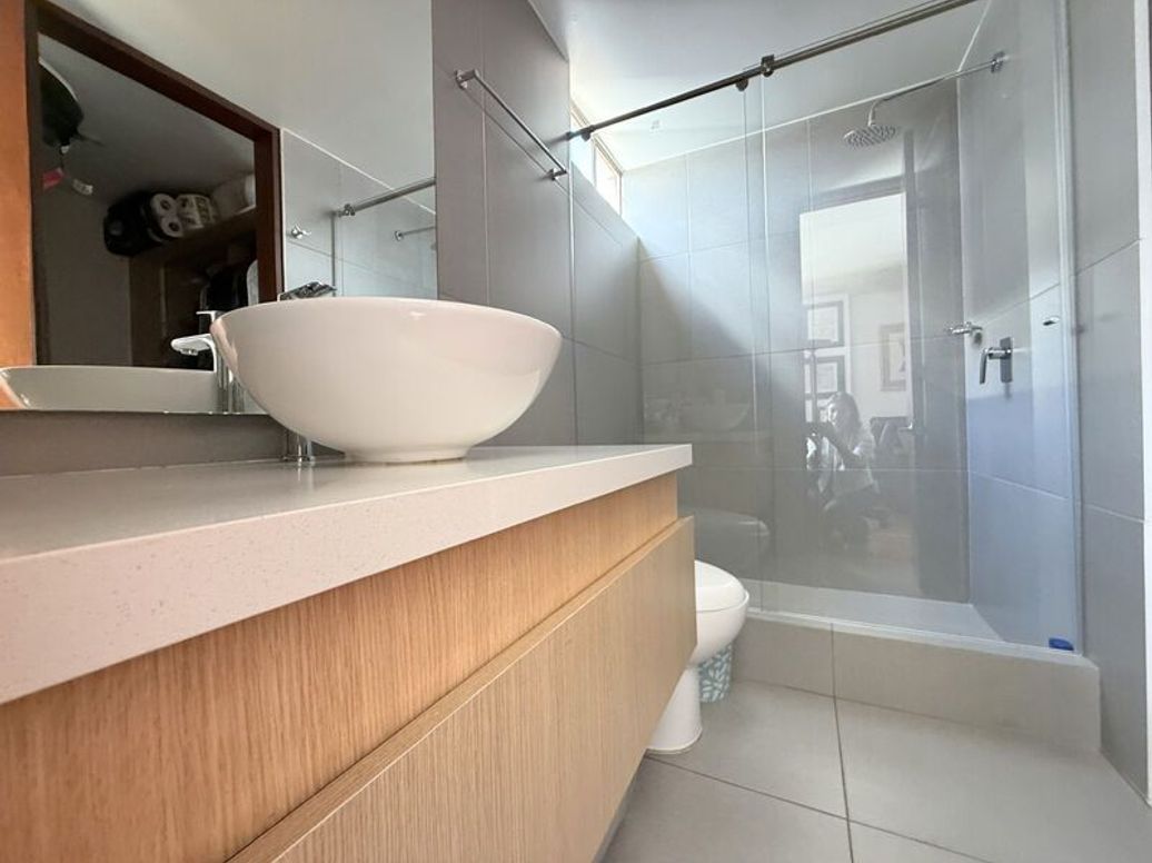 Apartamento de 2 alcobas en venta en Chico, Bogotá, 131 m² · foto 19 de 20