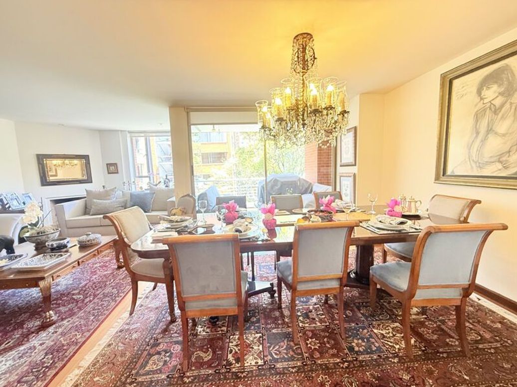 Apartamento de 2 alcobas en venta en Chico, Bogotá, 131 m² · foto 5 de 20