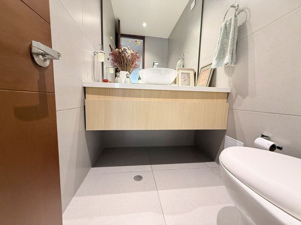 Apartamento de 2 alcobas en venta en Chico, Bogotá, 131 m² · foto 8 de 20