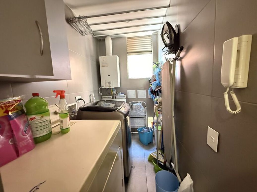 Apartamento de 2 alcobas en venta en Chico, Bogotá, 131 m² · foto 9 de 20