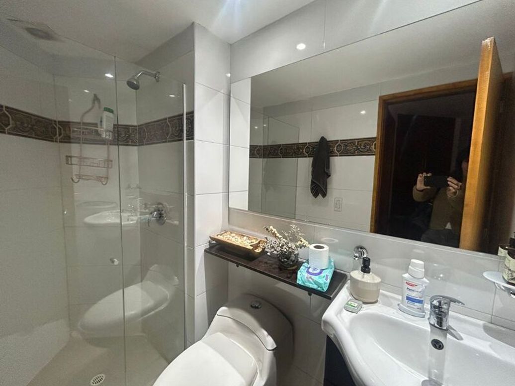 Apartamento de 2 alcobas en venta en San Patricio, Bogotá, 85 m² · foto 9 de 10