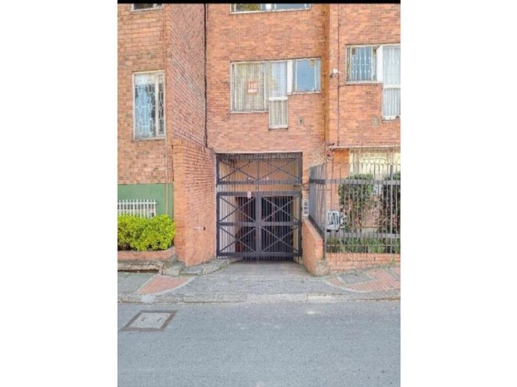 Apartamento de 3 alcobas en venta en Polo Club, Bogotá, 102 m² · foto 18 de 18