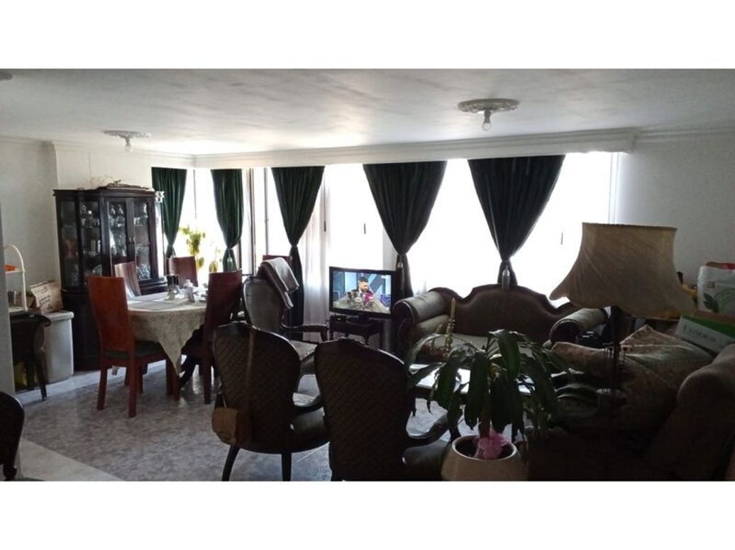 Apartamento de 3 alcobas en venta en Polo Club, Bogotá, 102 m² · foto 3 de 18