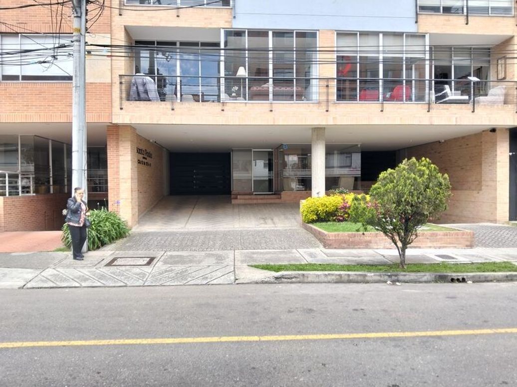 Apartamento de 2 alcobas en venta en Molinos Norte, Bogotá, 63 m² · foto 2 de 20
