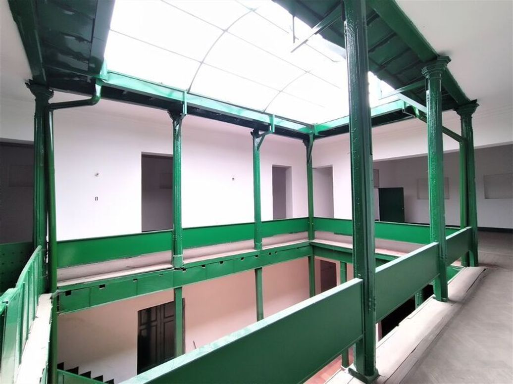 Casa de 9 alcobas en venta en Centro Administrativo, Bogotá, 935 m² · foto 14 de 17