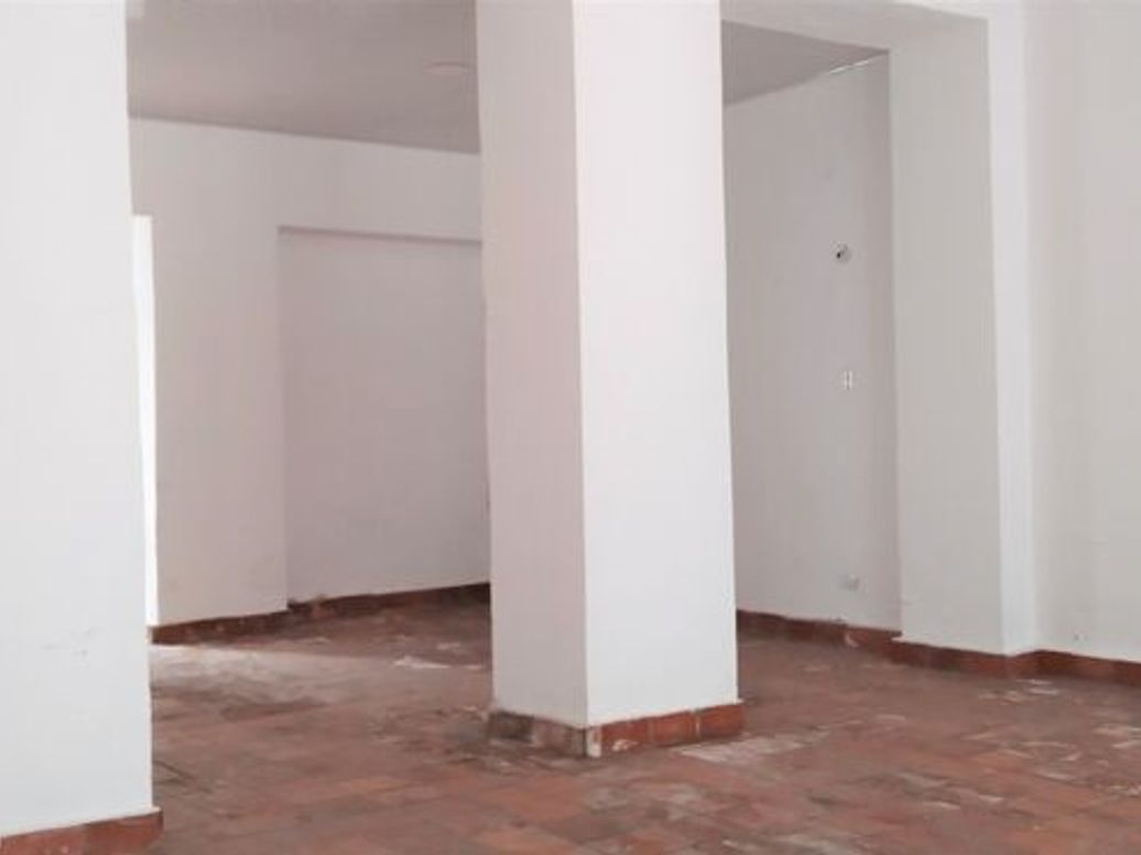 Casa de 9 alcobas en venta en Centro Administrativo, Bogotá, 935 m² · foto 5 de 17