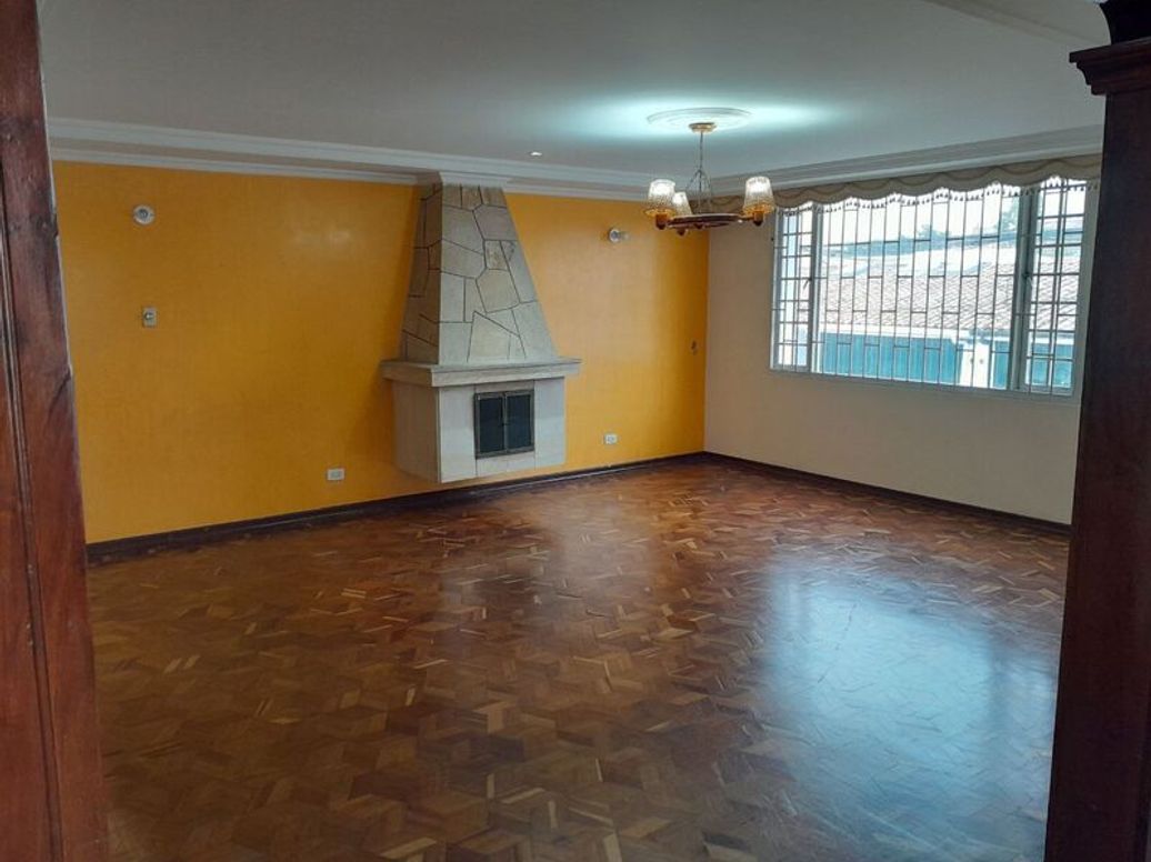 Casa de 4 alcobas en venta en Mónaco, Bogotá, 360 m² · foto 9 de 20